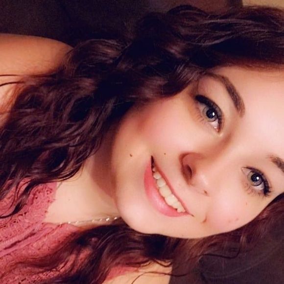 Meet your Posher, Abby - Picture 1 of 1